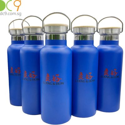 Custom Flask Printing for Liang & How Contractor